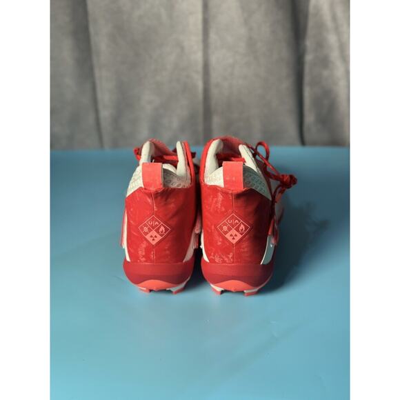 Under Armour Mens UA Highlight Hammer MC Football Cleats 3025085-100 Red White